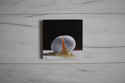 Cracked Egg 6x6in